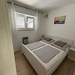 Апартаменти Stinjan Пула