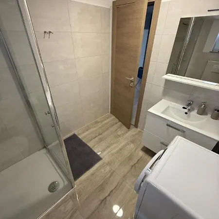 Stinjan Апартаменти